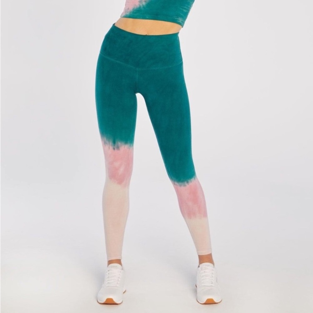 Wildfox 😍New with tags! Riley Tie Dye. So cute and colorful 😍